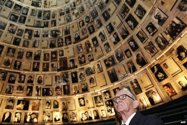 Andrea Bartali, son of Gino Bartali, visits the Yad Vashem Holocaust Memorial