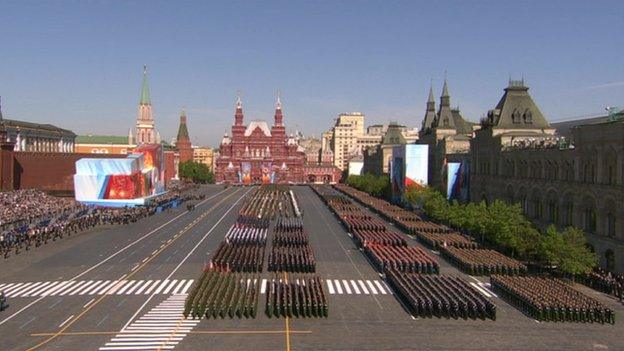 Military units take part in Red Square parade, 9 May