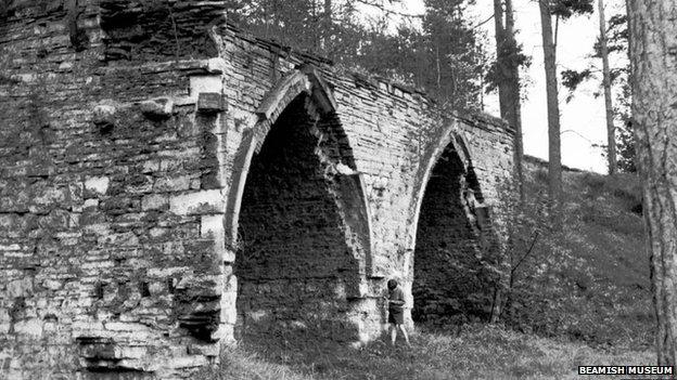 Dukesfield Smelter arches