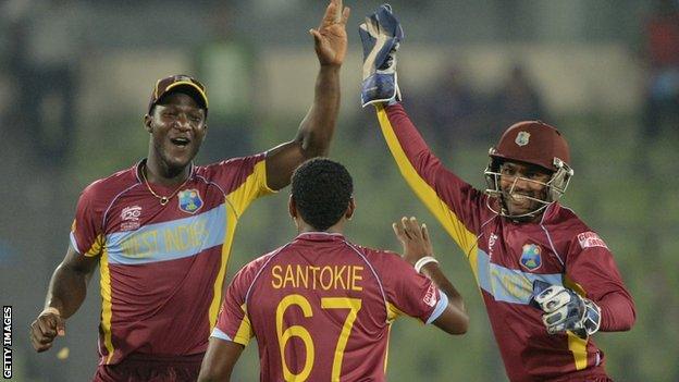 Darren Sammy and Denesh Ramdin