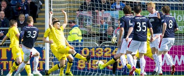 Rory Loy scores for Falkirk against Queen of the South