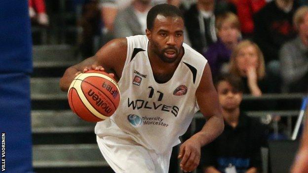 Worcester Wolves guard Zaire Taylor