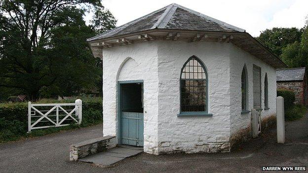 Aberystwyth Southgate tollhouse at St Fagans