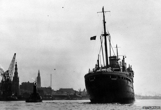 The St Louis arriving in Antwerp