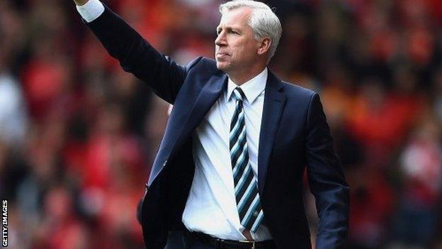 Newcastle boss Alan Pardew