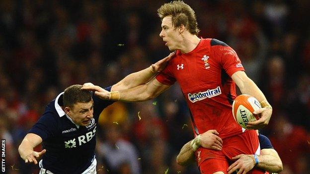 Liam Williams looks for support during Wales' match with Scotland in 2014