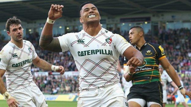 Manu Tuilagi celebrates his try for Leicester