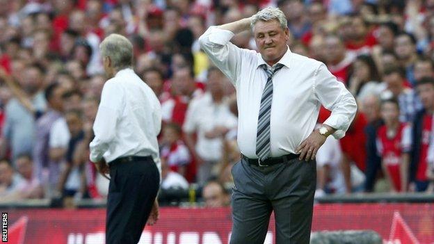 Hull City manager Steve Bruce & Arsenal manager Arsene Wenger