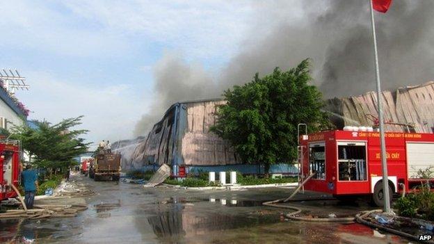 Taiwan-owned furniture factory torched in Binh Duong, 14 May