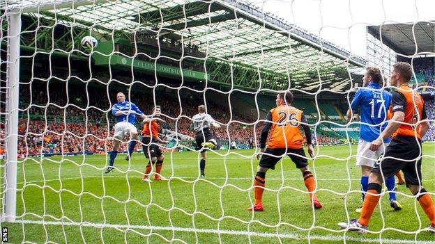 Steven Anderson scores for St Johnstone against Dundee United