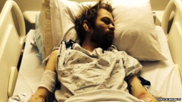 Deryck Whibley in a hospital bed