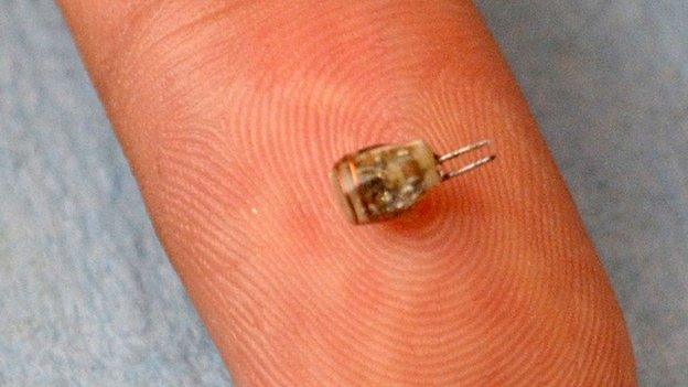 Tiny electrostimulator