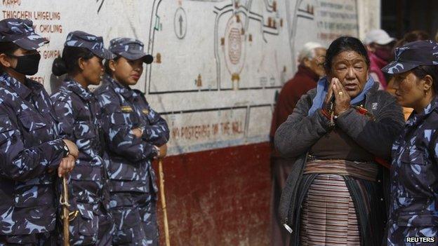 Nepalese policewomen (file)