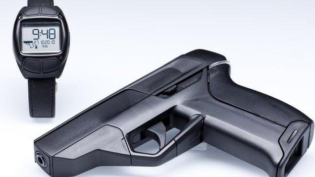 Smart gun Armatix iP1