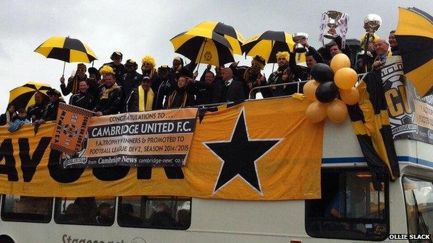 Cambridge United open-top bus tour