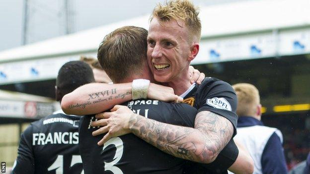 Craig Reid celebrates after helping Motherwell defeat Aberdeen