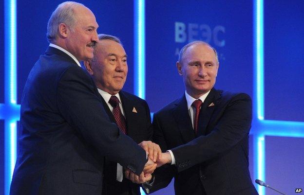 From left to right: Belarusian President Alexander Lukashenko, Kazakh President Nursultan Nazarbayev and Russia's Vladimir Putin