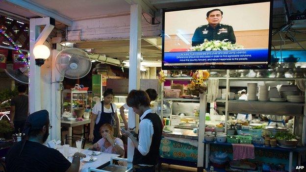 Gen Prayuth Chan-ocha addresses nation. 30 May 2014