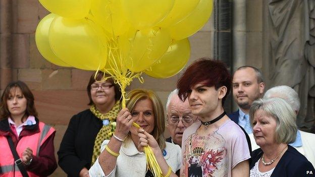 Stephen Sutton's mother, Jane, his brother, Chris, and others