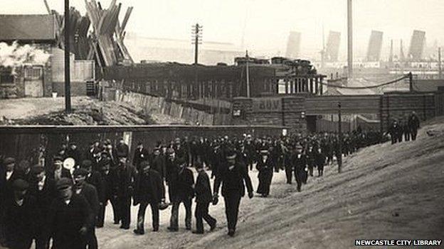 workers at Swan Hunter working on Mauretania 1906?