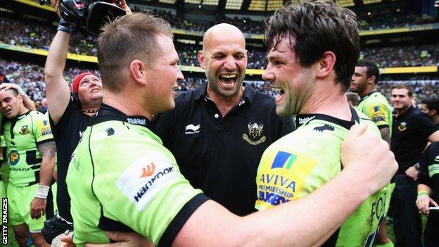 Jim Mallinder (centre)