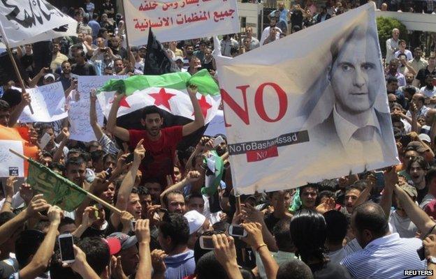 Syrian refugees and Lebanese protest in Tripoli against presidential election in Syria (30 May 2014)