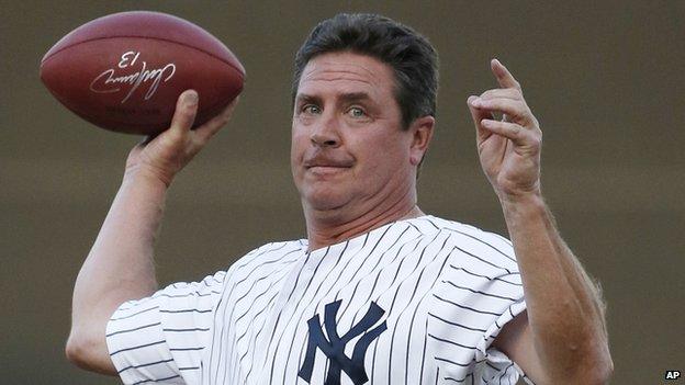 Former Miami Dolphins quarterback Dan Marino appeared in Tampa, Florida, on 21 March 2014