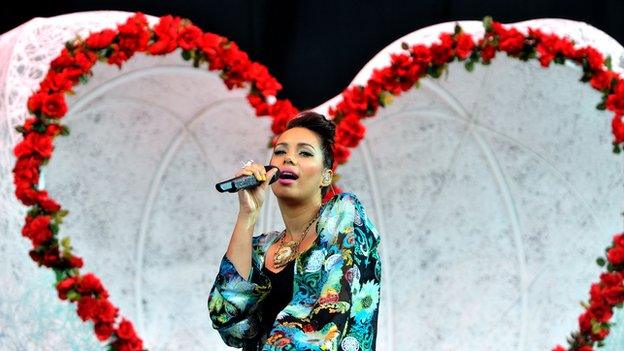 Leona Lewis performing