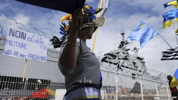 Demonstrator against Vladivostok warship at St Nazaire (1 June)