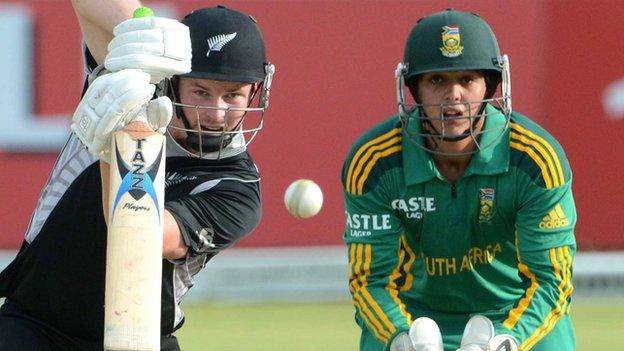 New Zealand's Colin Munro and South Africa's Quinton de Kock