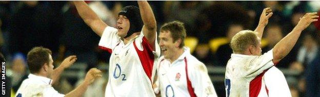 Kyran Bracken, Ben Kay, Will Greenwood and Neil Back celebrate victory in 2003 in Wellington