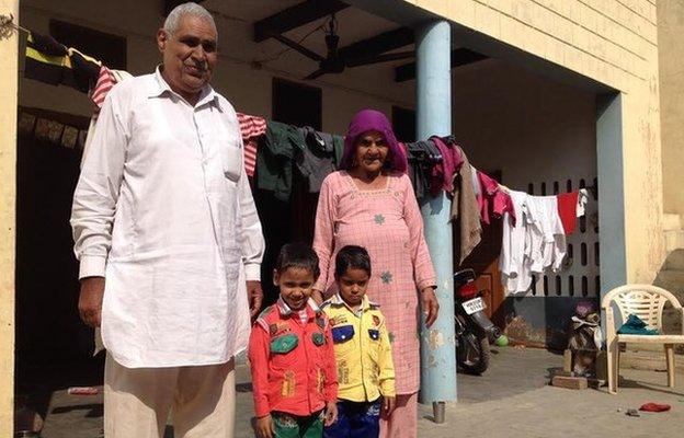 Bhateri Devi and children