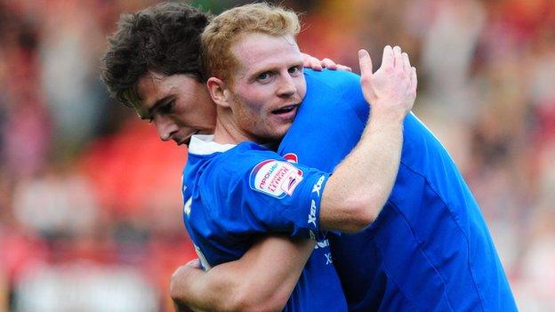 Nikola Zigic and Chris Burke