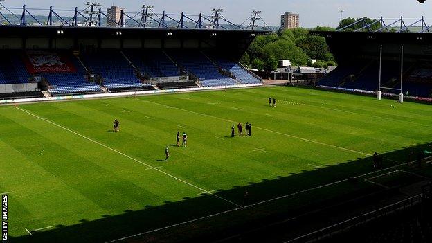 Kassam Stadium