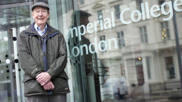 Higgs boson scientists are knighted - BBC News