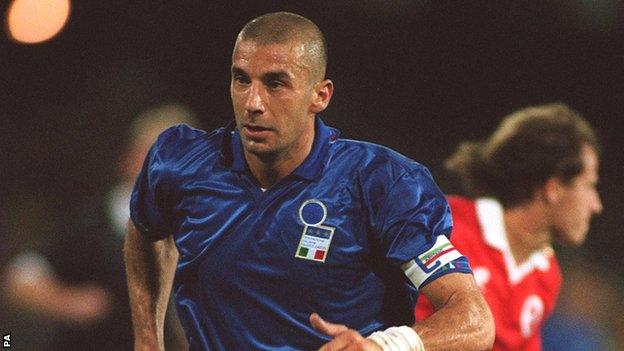 Gianluca Vialli in action for Italy in 1992