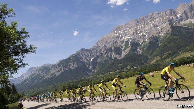 Chris Froome leads the pack in the Criterium du Dauphine