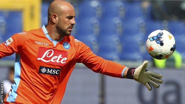 Liverpool's Spain goalkeeper Pepe Reina