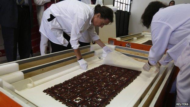 Pre-Inca Peruvian shroud repatriated from Sweden