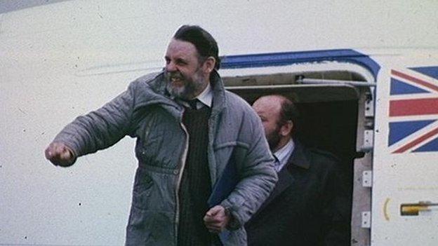 Terry Waite arriving back in Britain