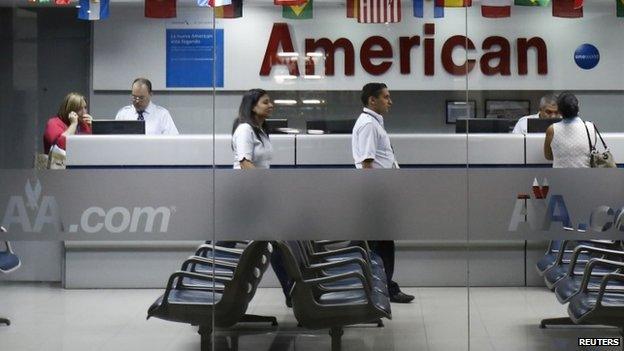 Customers at the American Airlines office in Caracas. 17/06/2014