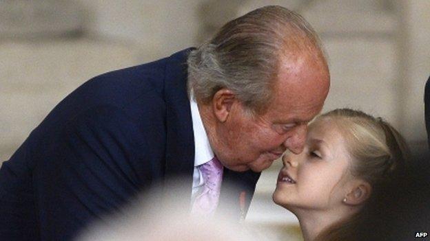 Princess Leonor kissed her grandfather after he signed the law handing power to her father (18 June)