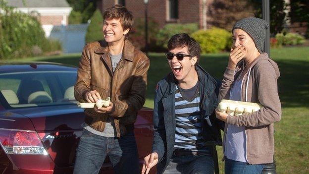 Ansel Elgort, Nat Woolf and Shailene Woodley in The Fault in Our Stars