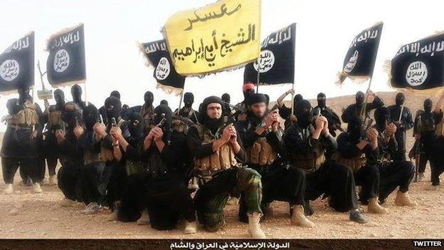 Image of ISIS fighters taken from Twitter