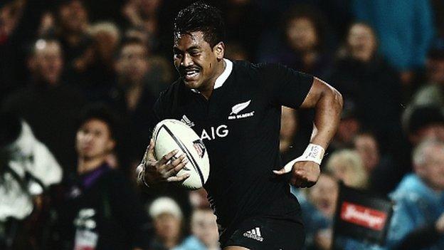 Julian Savea