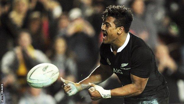 Julian Savea