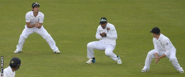 Chris Jordan drops Dimuth Karunaratne, before he had scored, off James Anderson