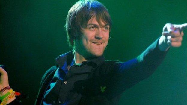 Kasabian are headlining this year's Glastonbury, alongside Arcade Fire and Metallica.