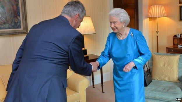 Peter Robinson meets the Queen