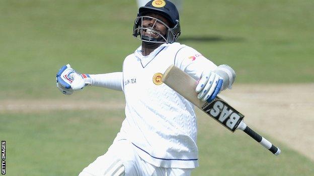 Sri Lanka captain Angelo Mathews celebrates his century